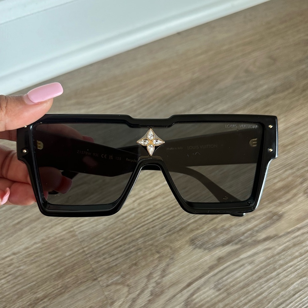 Louis Vuitton Cyclone Sunglasses